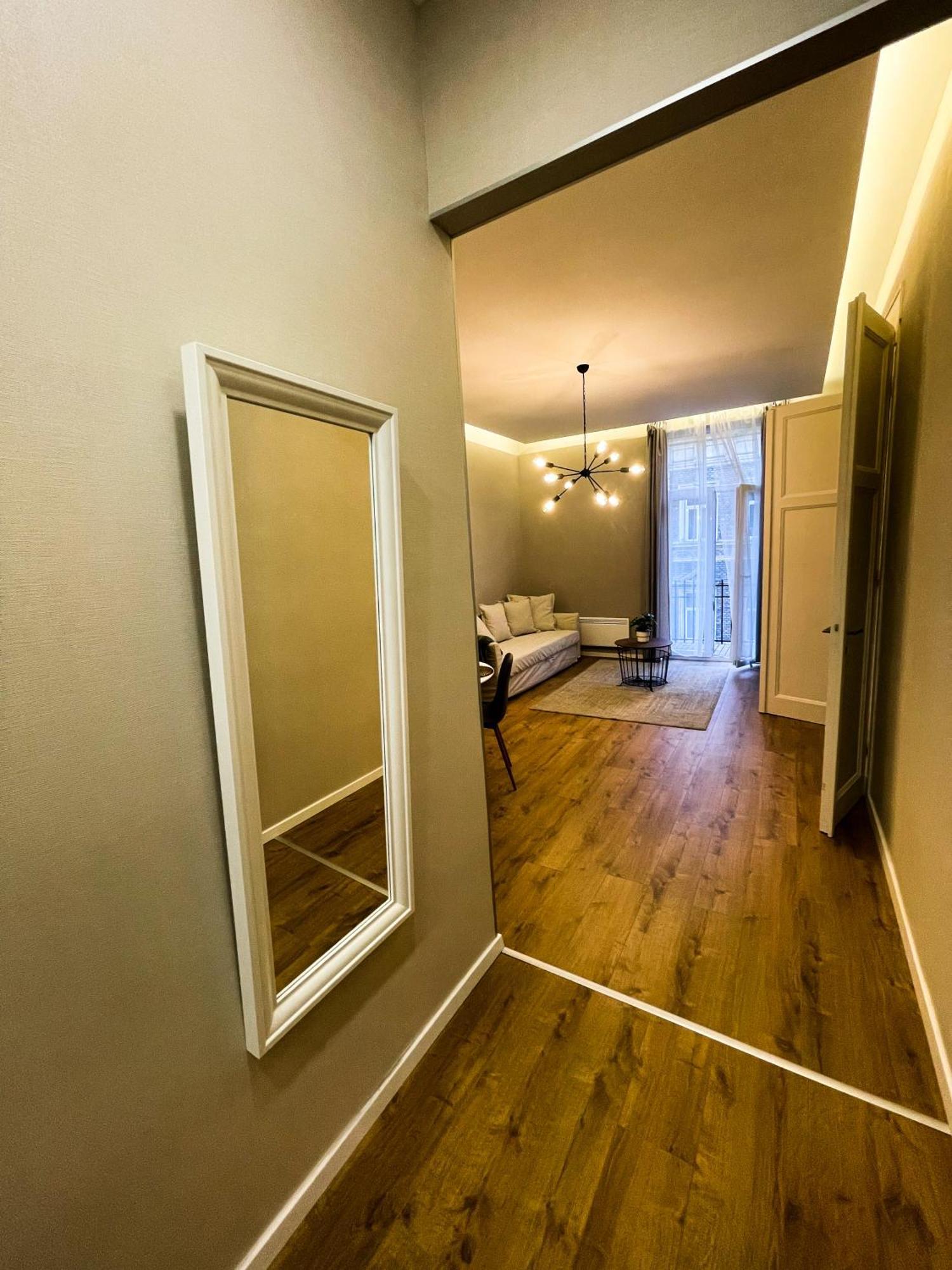 City Center 2, Cozy And Modern 2Br In The City Center 布达佩斯 外观 照片